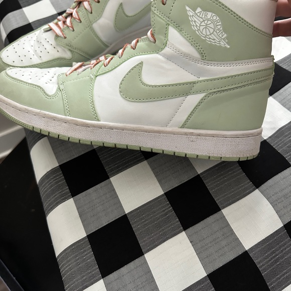 Air Jordan 1 size 13 - Picture 2 of 8